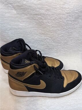 AirJordan Retro 1 HIGH Melo Men's Shoes in Black/Gold